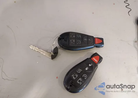 2013 Chrysler Town & Country Touring из США, поврежденный, VIN 2C4RC1BG4DR657653